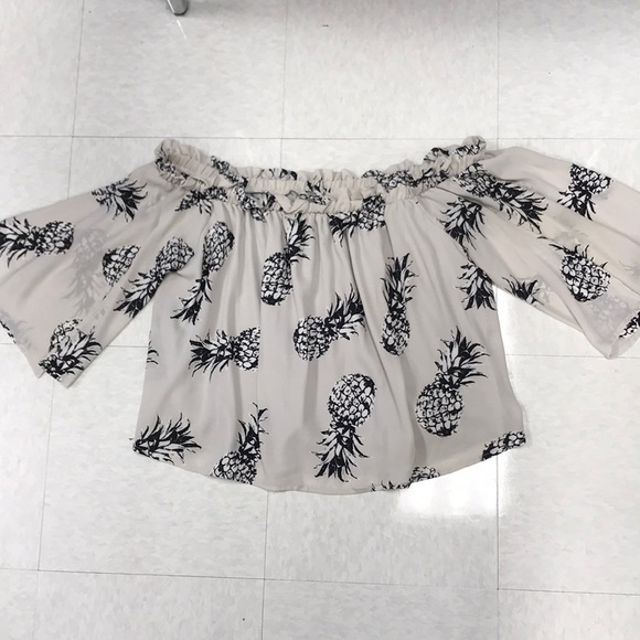 Pineapple Print Off Shoulder Blouse - Picture 12 of 12